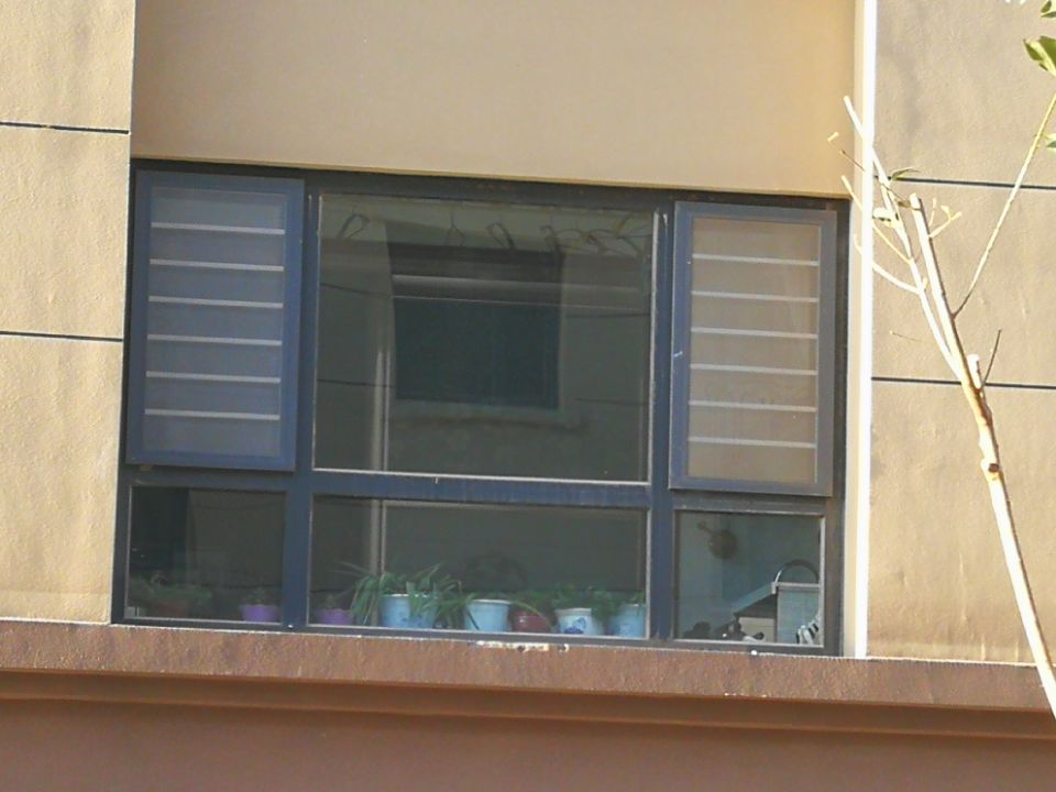 生活中我们常见的三种阳台防盗窗！